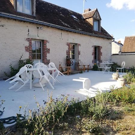 Chambre D'Hote Monthodon Exteriér fotografie
