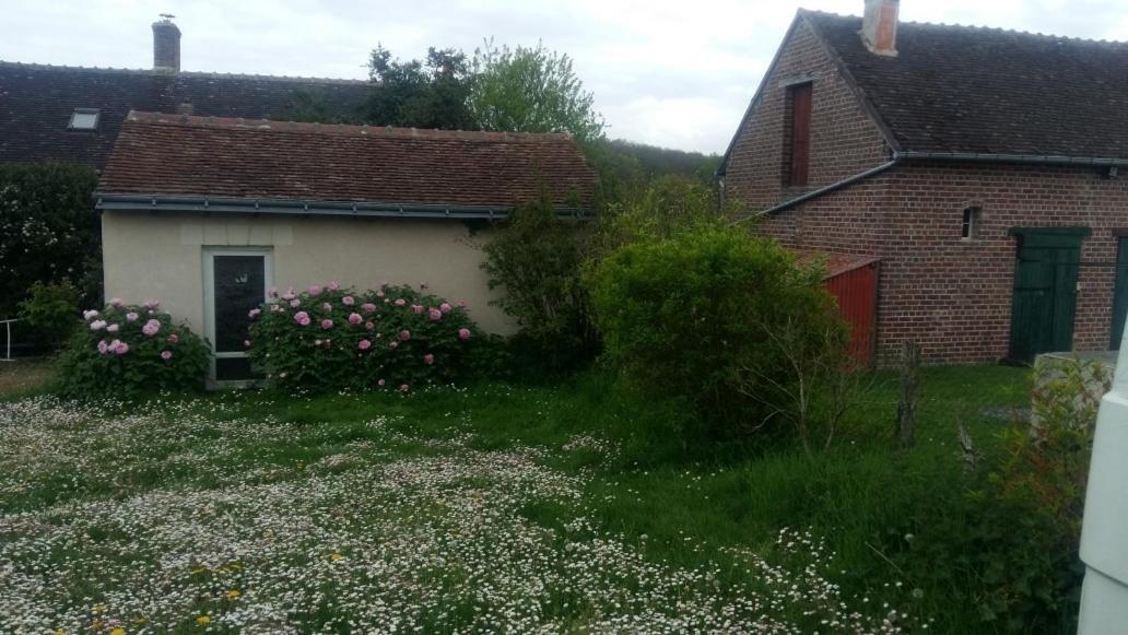 Chambre D'Hote Monthodon Exteriér fotografie